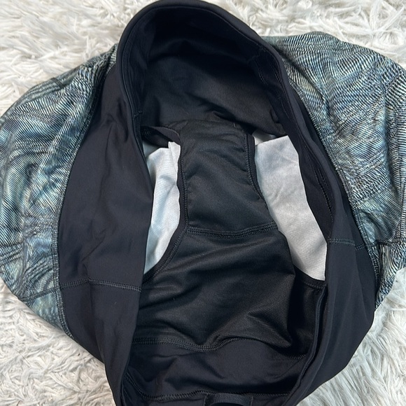 Lululemon Speed Up Mid-Rise Short 4" Dimensional Icing Blue Multi / Black - Picture 3 of 6